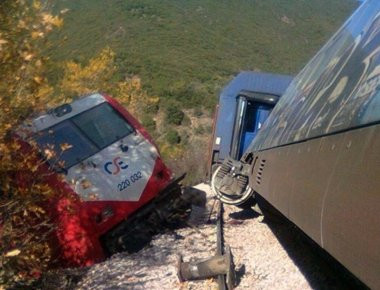 Τί έφταιξε για το θανατηφόρο δυστύχημα στο Άδενδρο: Γιατί το τρένο έπεσε πάνω στο σπίτι (upd) (φωτό & βίντεο)